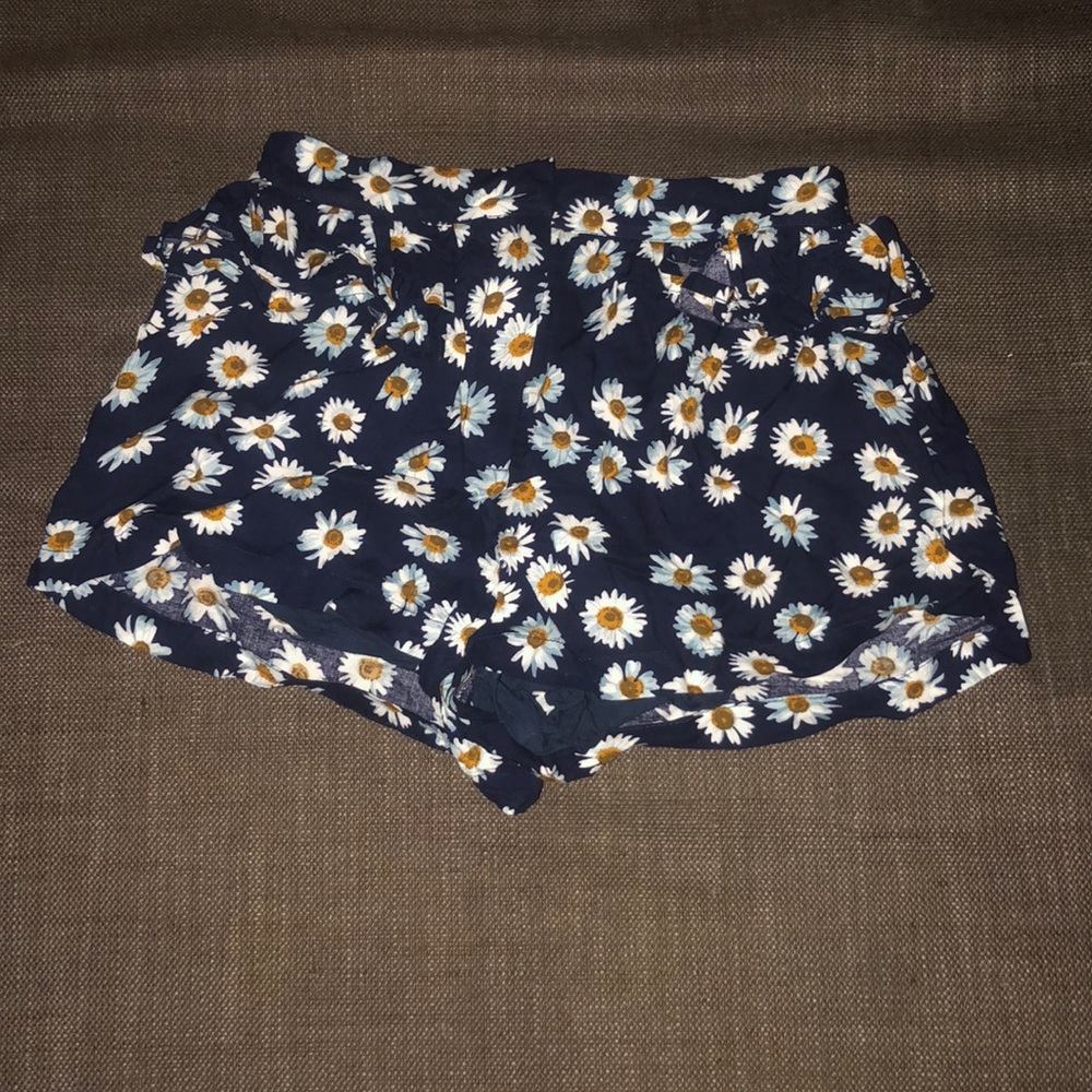 Brand new floral high waisted skorts!